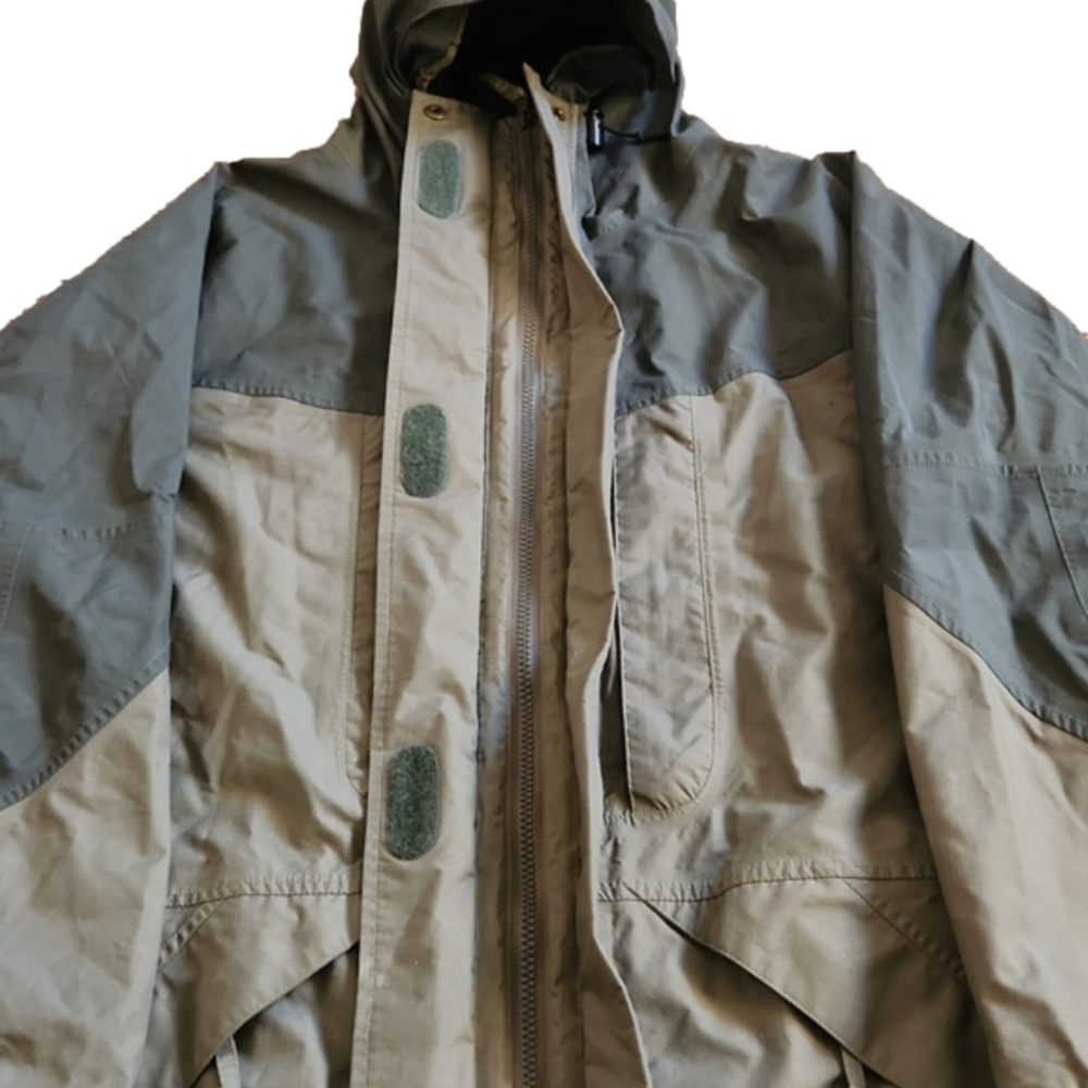 CABELA'S Gore-Tex Olive Green Hooded Winter Coat - Picture 3 of 15